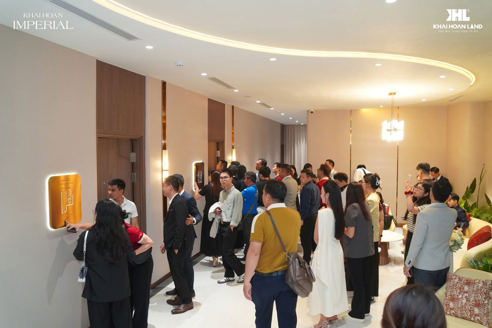 Giải mã lý do vợ chồng trẻ Khải Hoàn Imperial lựa chọn làm tổ ấm gia đình 5 Trải nghiệm Sales Gallery giúp các gia đình trẻ hình dung rõ nét về tổ ấm tương lai